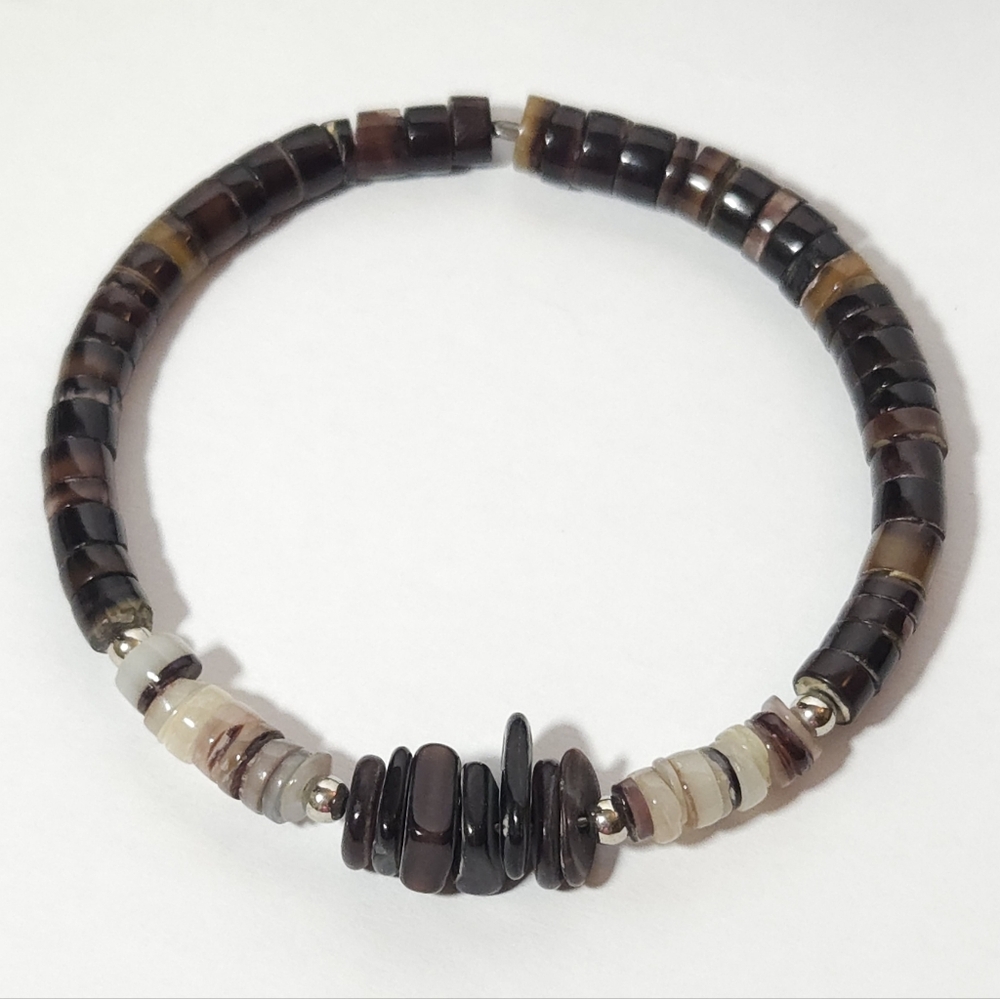 Handmade Pen & Hammer Shell Heishi Bead with Kewa Horn Shell Chip Bracelet - Picture 4 of 15